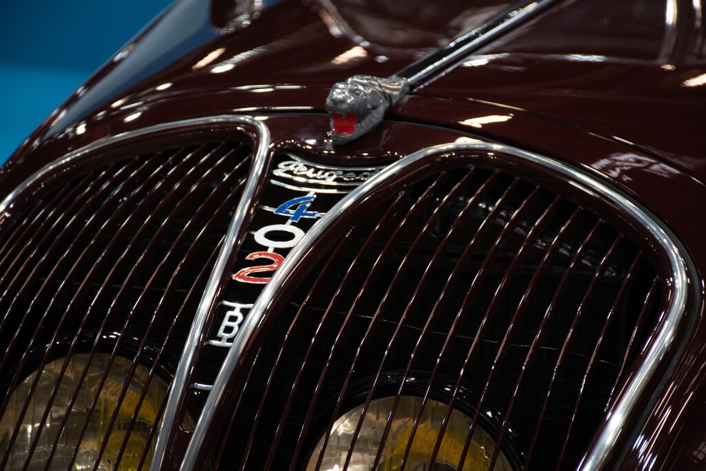 PEUGEOT 4 SERIES THE LOOK TO THE POWER OF 4 peugeot-4-series-the-look-to-the-power-of-4