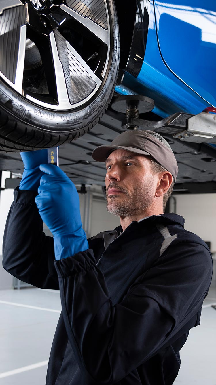 PEUGEOT tyre fitting & wheel balancing service maintenance